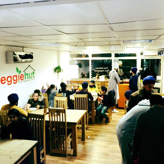 Veggie hut tweet media