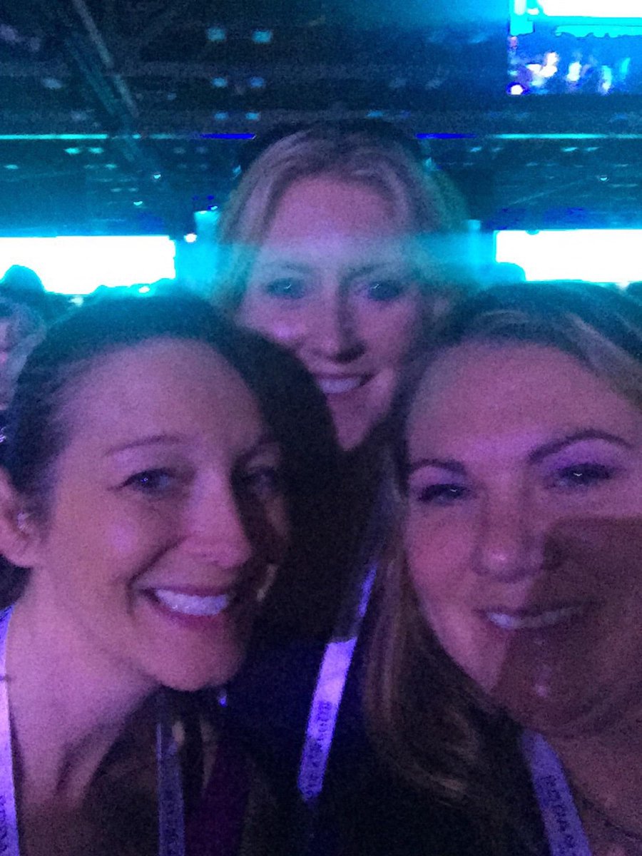 onlyoneluckydog's tweet image. General Session was amazing #rfconvention #rfconvention2015 #inspireaustin2015 - crowd.cc/s/9WnG