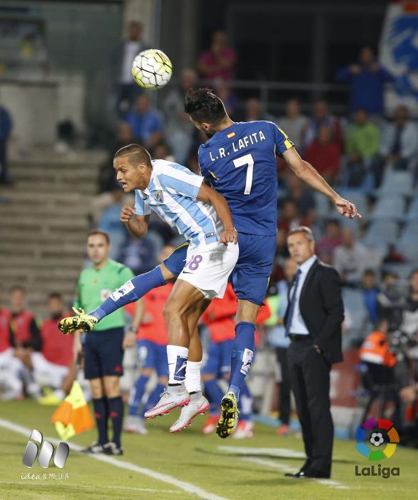 LaLiga's tweet photo. FOTOGALERÍA | Las mejores imágenes de la victoria del @GetafeCF ante el @MalagaCF. http://t.co/BKIwKo6Yfi #GETvMCF http://t.co/eNdQnKpMhr