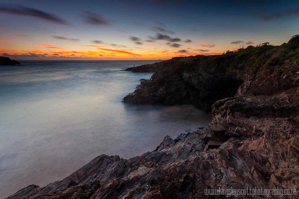 Kingsleyphoto's tweet photo. As Autumn Begins http://t.co/HDzzXne8Sk #FriFotos @360Beaches @swcoastpath @YHATreyarnon #cornwall #photography http://t.co/EtTTUQKOdF