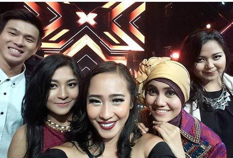 ameliaa08_'s tweet photo. "@Riskavers_JKT: Cc @RiskaXFI @AldyXFI @IsmiXFI @AjengXFI @IsmineOfficial @Ismine_JKT @ALDYCTIVE http://t.co/AipwPawMvz"