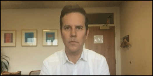 CNNChile's tweet photo. Juan Carlos Cruz y mea culpa de Ezzati: "Los perdones son con nombre y apellido" http://t.co/zRiz1FORmx #CNNChile http://t.co/5sAoiLXKjr