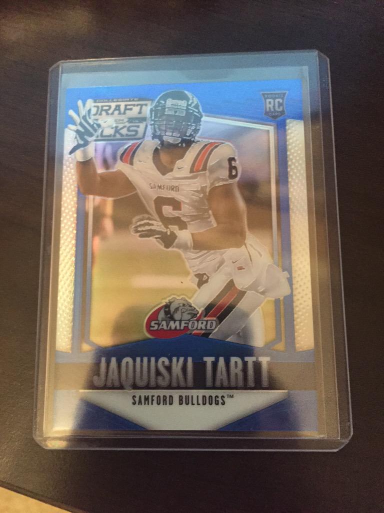 ShowcaseBreaks's tweet image. Alright 49ers fans, this Jaquiski Tartt blue panini prizm rookie numbered /75 is only $7. Very nice card