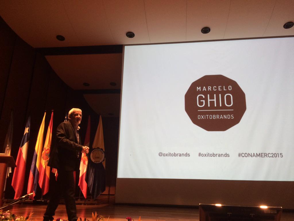 Stevenhurtador's tweet photo. Marcelo Ghio de @oxitobrands cierra #conamerc2015 hablando de branding y cultura social @clubmerceafit http://t.co/98OnQ2pXAP
