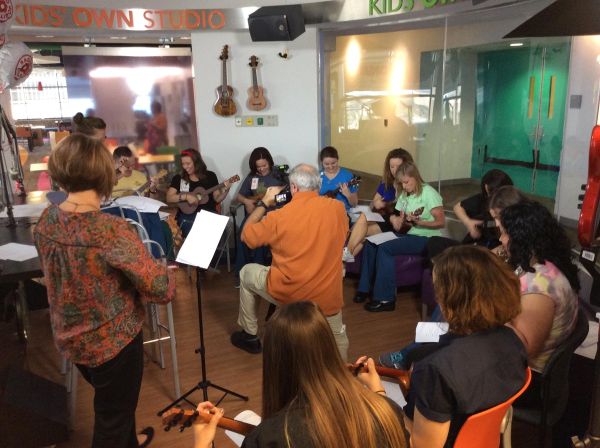 CLZoneHOU's tweet image. Ukulele choir getting some awesome publicity! Practice Thursdays 12-1 PM in Kid's Own Studio #ukecandoit