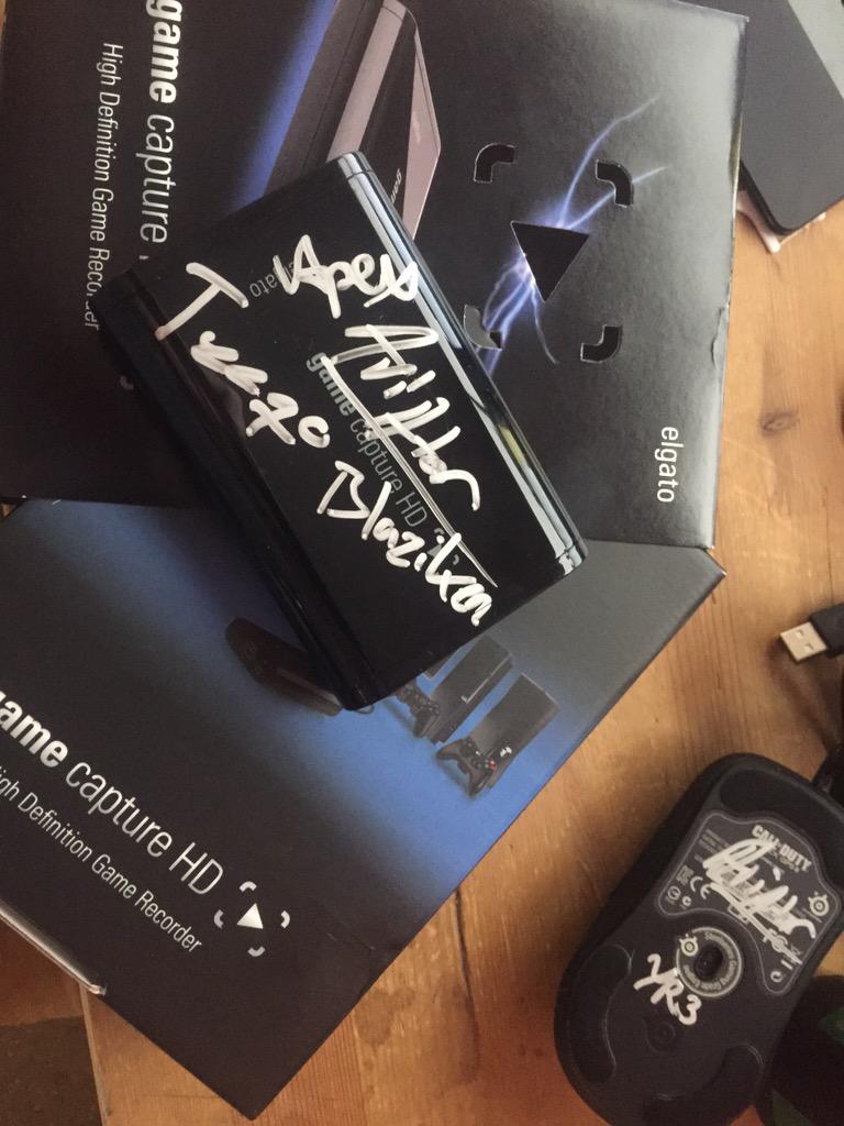 AviatorShow's tweet image. Retweet if you want me to give away the @ElgatoGaming first.. Favorite for me to give away the @SteelSeries @FazeClan