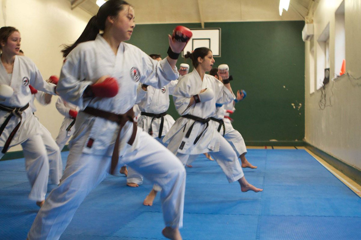 KCLKarate's tweet photo. KARATE - FREE TASTER SESSION
Tomorrow, SAT 1-2.30PM
Join FB Event: https://t.co/DwYfgUsRUm
@Team_KingsSport http://t.co/q89hJLv8Sc