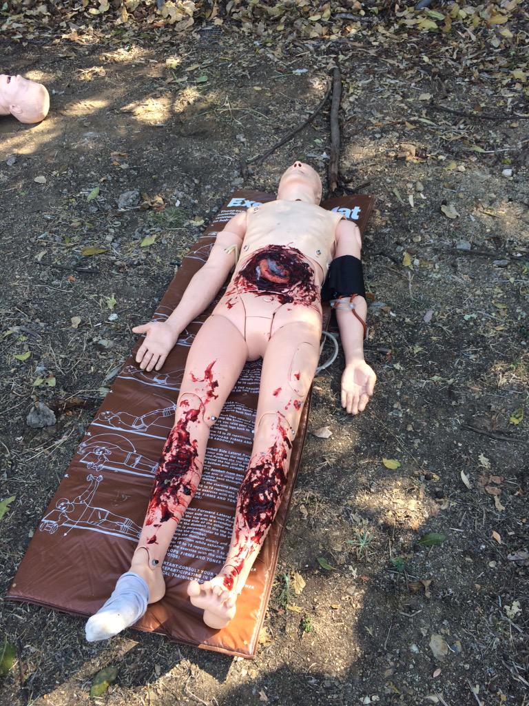 paramarnie's tweet photo. Trauma week prac exams completed. Bring on graduation. MCI was very fun yesterday. @CQUni @CQUSPA @QldFES http://t.co/ny8Qst2lfS