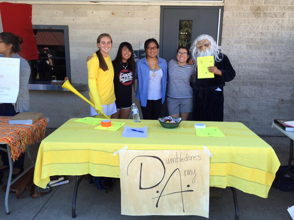 DALincolnHS's tweet photo. Did you see Dumbledore and the Golden Snitch today at Club Rush? http://t.co/wjHk3s2brt