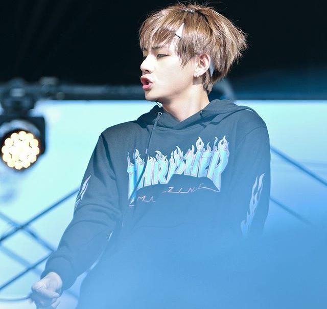 LMalikson's tweet image. 