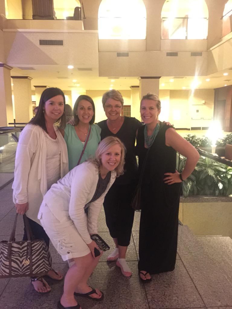 MelBarbas's tweet photo. We met Joan on our first night here! #ColonialDaily5 #PLVbear @KatieKtb531 http://t.co/MJF5U2J6t3