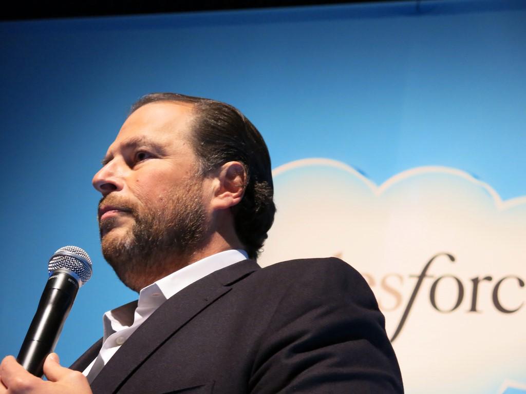 NewVoiceMedia's tweet photo. “There will be 6 billion smartphone users by 2020” – @Benioff #DF15 #NVMdelivers http://t.co/iPTdClolYq http://t.co/QbbGawojAf