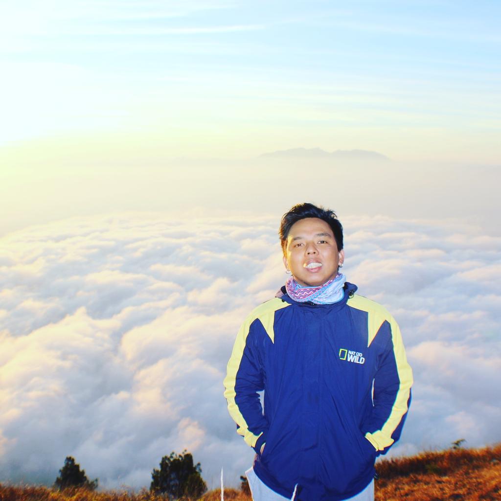 bulz_freedom's tweet photo. #guntur #garut #swissvanjava #thanksGod #bulz http://t.co/drGFRK0vy6