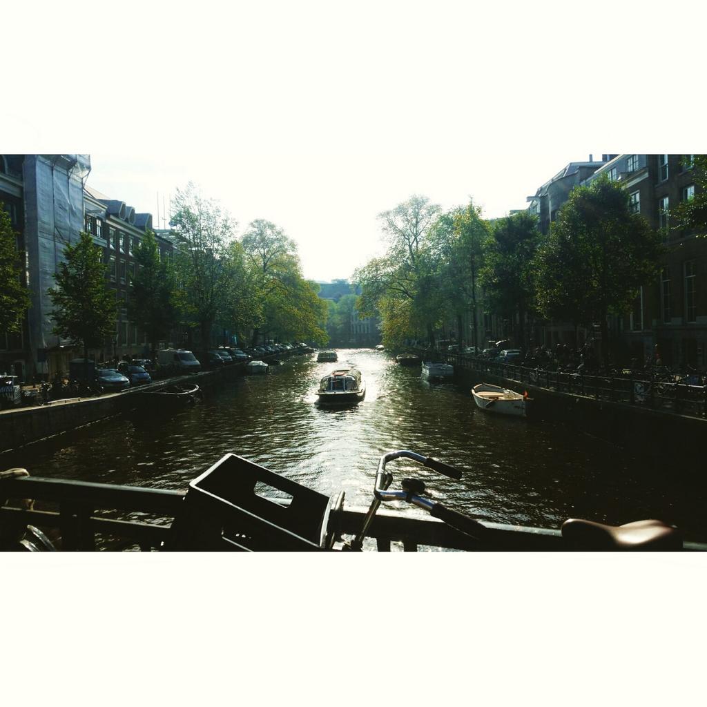 guillemalaguita's tweet photo. Amsterdam! #vacaciones http://t.co/Gg9lv9CKrF