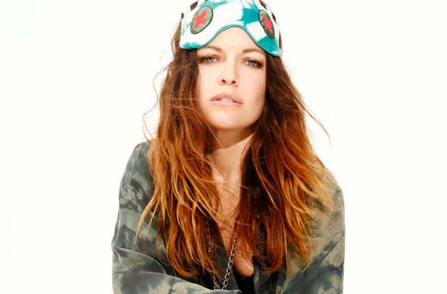 This music video is our everything: nylon.cm/1FSKVDf