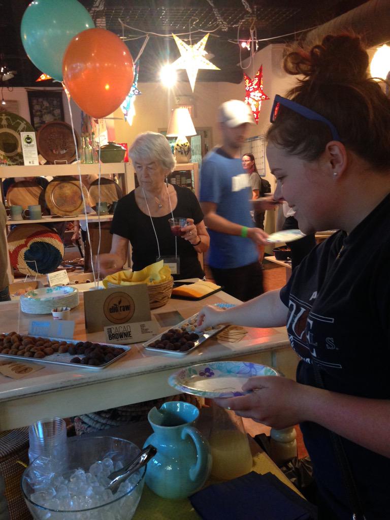 ellorawfoods's tweet photo. Ello Raw at One World Market's Fairly Local fest! #Durham #nc #oneworldmarket http://t.co/UEYxJN6WLm