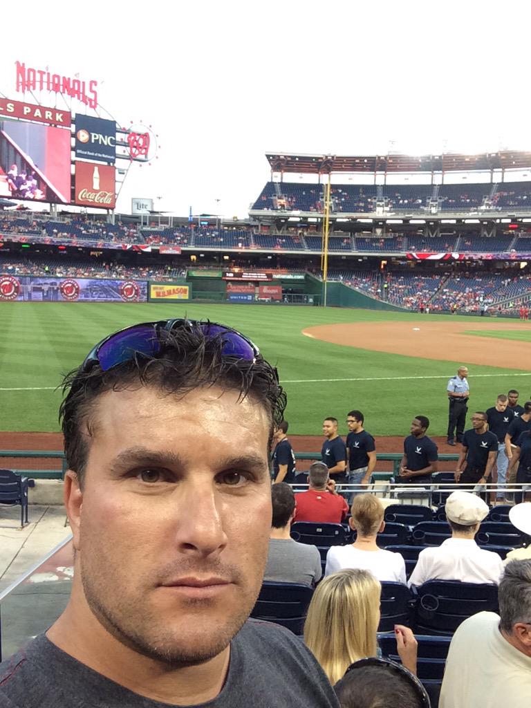 yourgettinggot's tweet image. Still baseball season