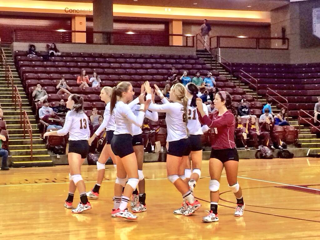 CofCVolleyball's tweet photo. Second set underway! #BeatSamHoustonState http://t.co/OLuAbnVtud