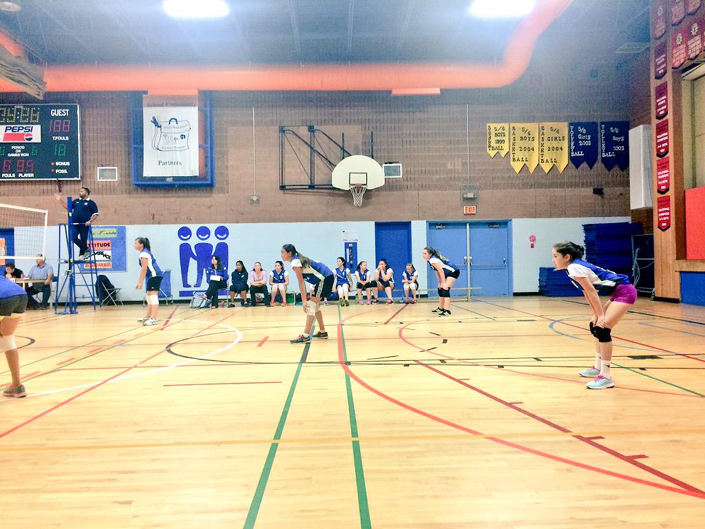 msbrockway's tweet photo. @EcoleMcTavish Int. Girls in action at Greely! http://t.co/Jgh5apJeKC