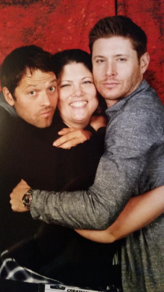 inlovewith_d's tweet photo. #7YearsOfProfoundBond #7YearsofCas my Destiel moment from #Vancon http://t.co/0GfR5xR4Sg