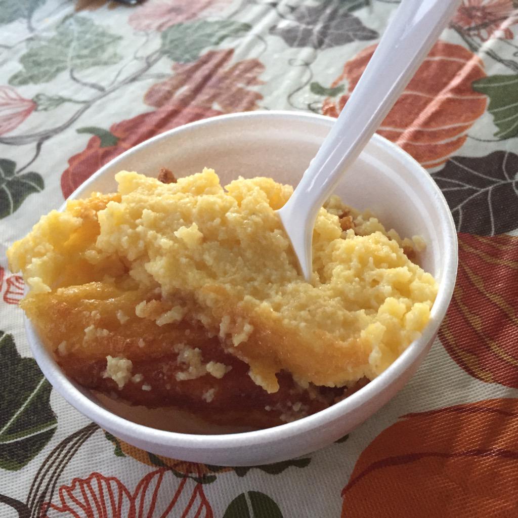 emilyjeanroche's tweet photo. Spoonbread festival = start of autumn for me. #spoonbread15 http://t.co/8bskWUjZId
