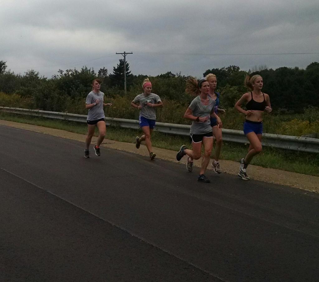 CoachLutzke's tweet photo. #OCXC tempo teamwork @ConnorBauserman @DanielleMarsh94 http://t.co/x6BxCpdhNf