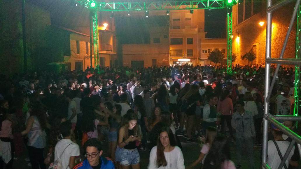 Plaça del Campanar Massamagrell. Final SLD DJ'S 2015. @ladipuenlared @gva_info <a href="/dipvalencia/">Diputació de València</a> @gva_jove <a href="/victorperezdj/">Victor Perez</a>