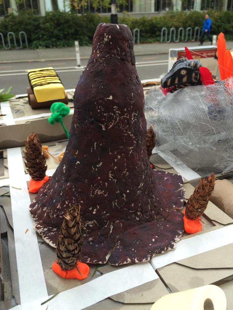 StephVelasco's tweet photo. One last look before the final disaster #jurassicparklet #SEAparkingday @parkingdaySEA @WashingtonASLA @APA_Planning http://t.co/hXliYi8VWJ
