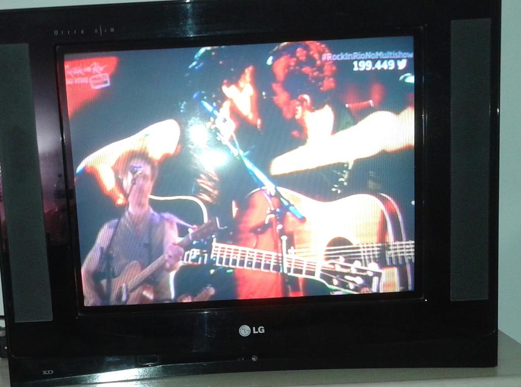 vanessa_ballet's tweet photo. Pura emoção, mesmo que no conforto do meu lar kkkkkkkk! http://t.co/S7ABZYJZeO