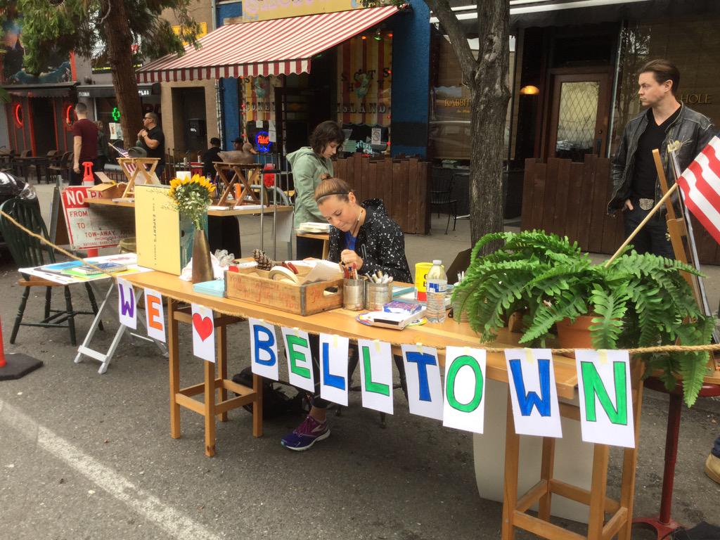 melocalypse's tweet photo. #BelltownArtPark going strong! Lots of awesome peeps coming through :) 
#SEAParkingDay @seattledot http://t.co/7nUrr0Bp7i