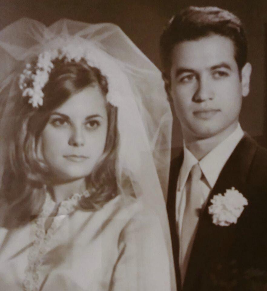 eliabaez56's tweet photo. Mi aportación a esta buena iniciativa de @fpmaragall , #abuelosforever, colabora por un futuro sin #alzheimer. 💕👵👴💕 http://t.co/0C4dRzmrZg