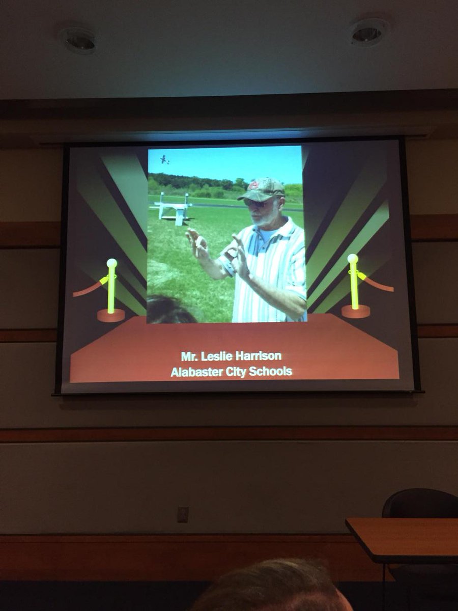 RSparks4kids's tweet photo. Educating students about #flight #AAGC2015 Outstanding Community Member @modelaircraft @TISChampions http://t.co/XRQHVX6qkA