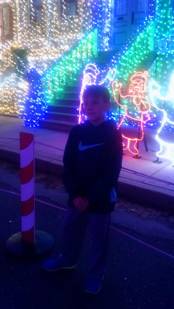 ggoldberg1119's tweet photo. Your Favorite Memory Goes Here. #FunFamilyMemory http://t.co/AFzU0zaycF