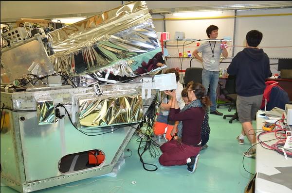 stratoballoon's tweet photo. Less than an hour to launch from @TimminsSBB the #BIT telescope as mission #nimbus5 of #StratosScience2015 http://t.co/g9bQjOmdj0
