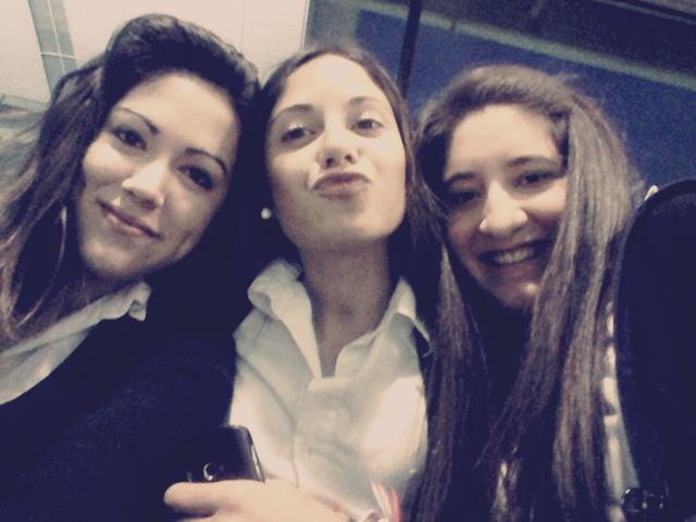 florenciaalar10's tweet photo. @FlorMaTadoraLbc @MelinnaR18 Las quiero mucho 😘🙌💞 #Aeropuerto #Mormonas #EmpresadeSeguridad #Facu ✈🛄🛃🛂 http://t.co/HiDmYB9qin