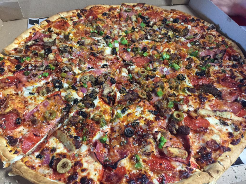 boom_boompizza's tweet photo. Who's hungry for some pizza! Call us @ 433-BOOM! #boom_boompizza http://t.co/jFDkhTRuzn