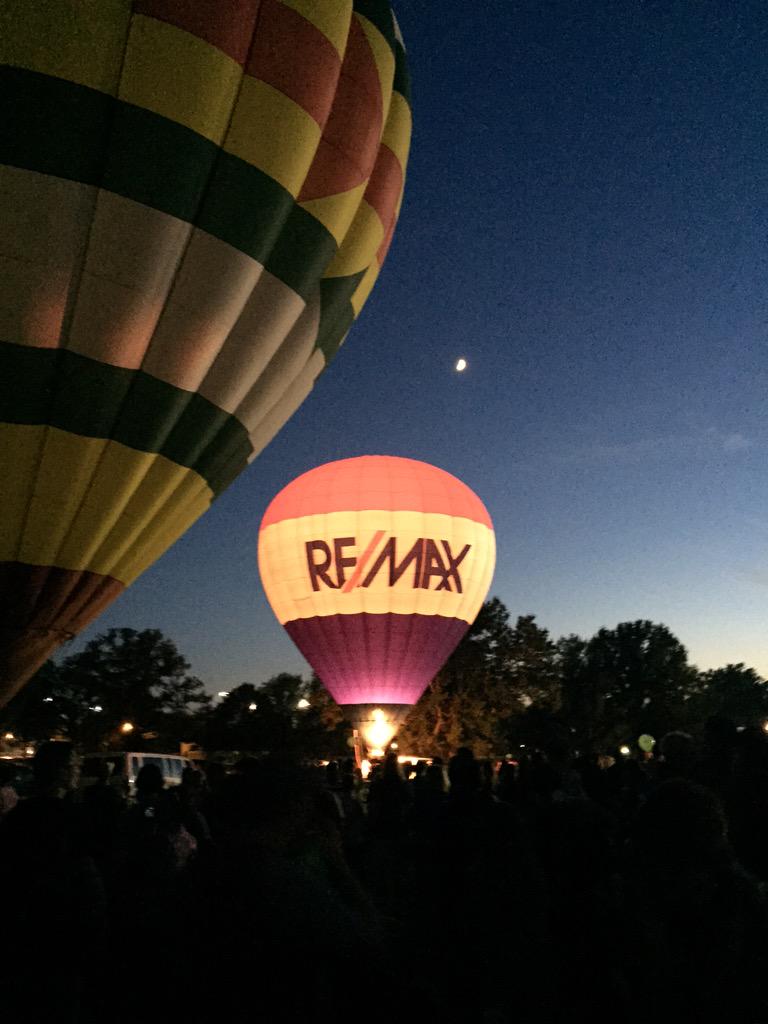RackhouseEvents's tweet photo. Hey @remax we think you should sponsor our event in January. Our logo is a#hotairballoon too! #shetakesflight #STFLex http://t.co/xmqFgD7s5l