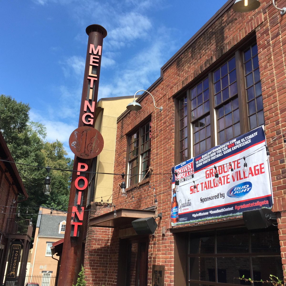 GraduateAthens's tweet photo. Getting ready for #GraduateTailgate tomorrow, 10am - 6pm. Wait til you see &amp; smell the food!  #UGA #Dawgs http://t.co/6FcGJBPAC2
