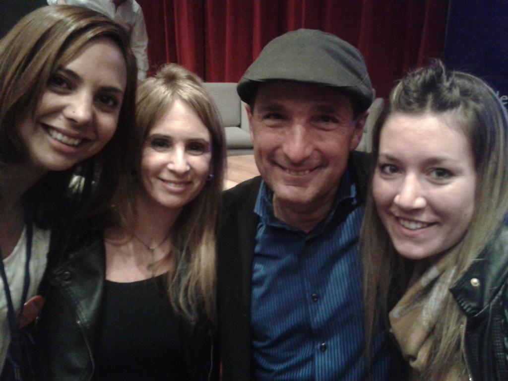 SamiFernandez21's tweet photo. @AtentoArgentina el equipo de Empleos junto a un grande como Cachito Vigil #congresoatento http://t.co/W36urBv9Sm