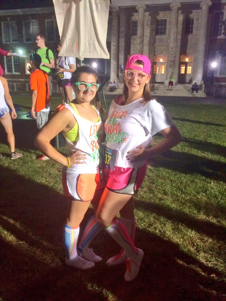 kpetts8's tweet photo. Everyone's favorite #friendshipgoals #ColorMeRowanWeekend http://t.co/1Ri3YDzmmG