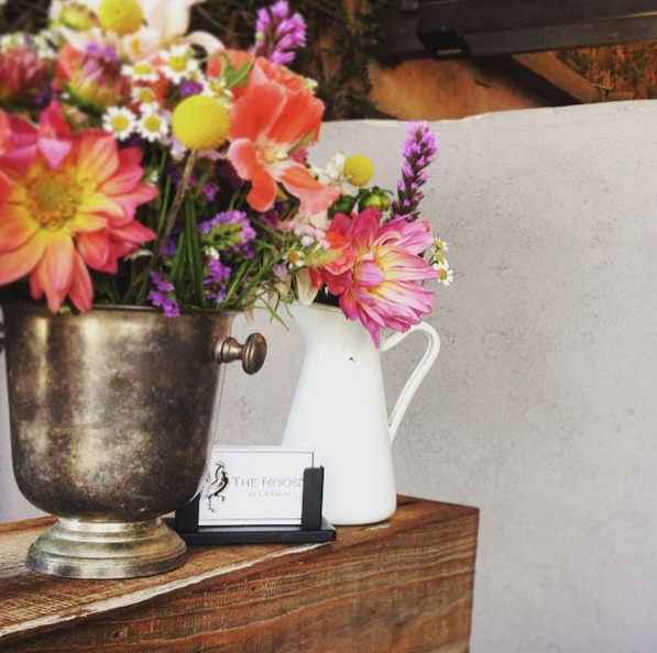 Some floral for your Friday. Have a great weekend! #santamonica #venue #eventplanner #venue