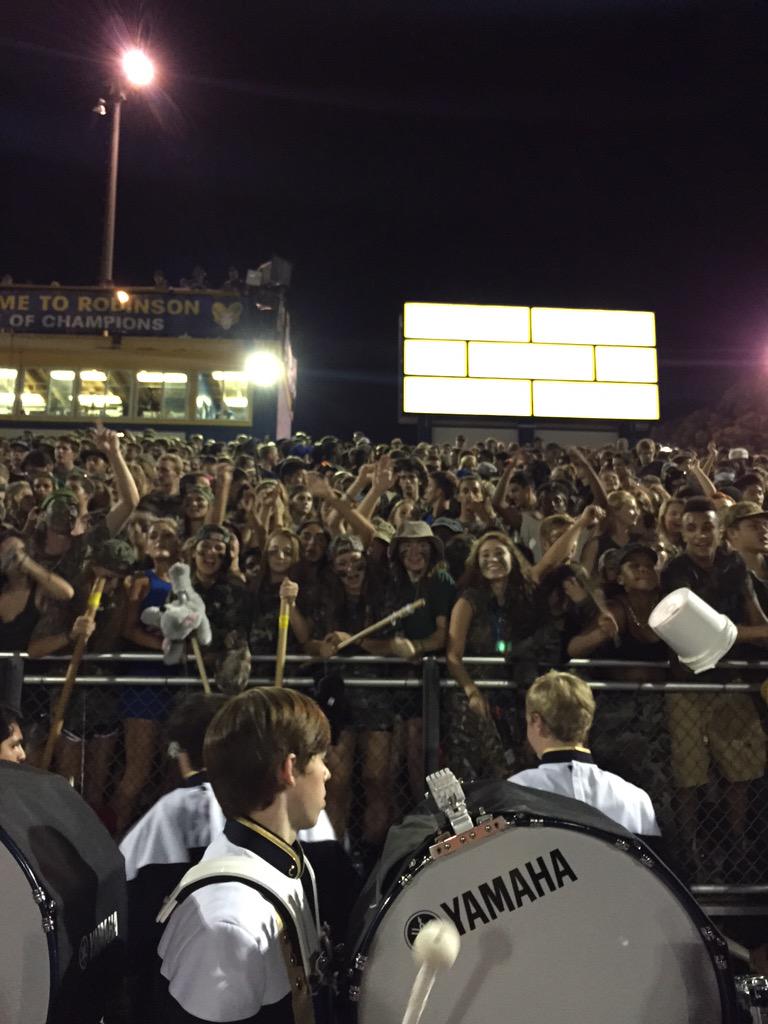 RoboSeniors2016's tweet photo. Robinson drumline ROCKED tonight! #robo2016 #BeatTheBruins http://t.co/oc8i1NnxSe