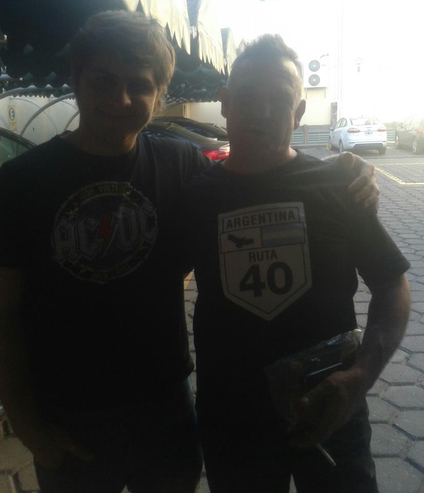 NingunDios's tweet photo. Lo que vivi me llena de orgullo y de emocion 
Con esto mi admiración por usted. Gracias #iorio @ALMAFUERTE_OK http://t.co/0QwoCtNnUM