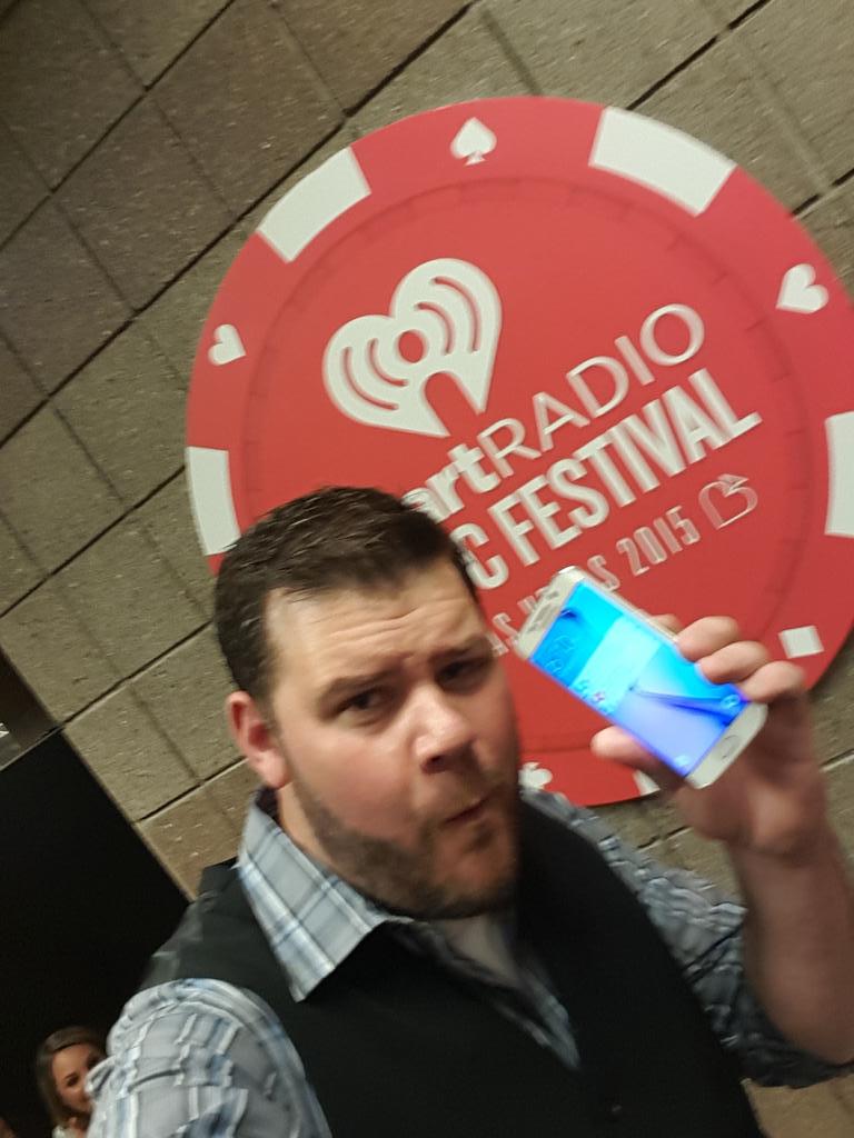 Kaneshow's tweet image. Backstage at#iHeartRadio music festival! @verizon @samsung #galaxylife