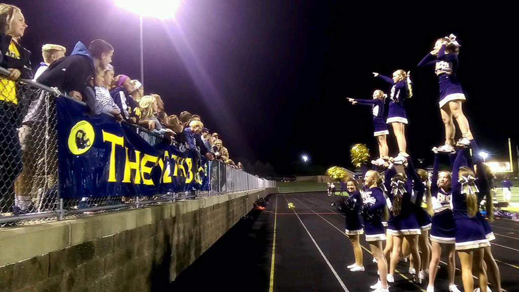 ghhsbucs's tweet photo. Cheer Team &amp; Student Section supporting the Bucs! http://t.co/XX92NJM0u9