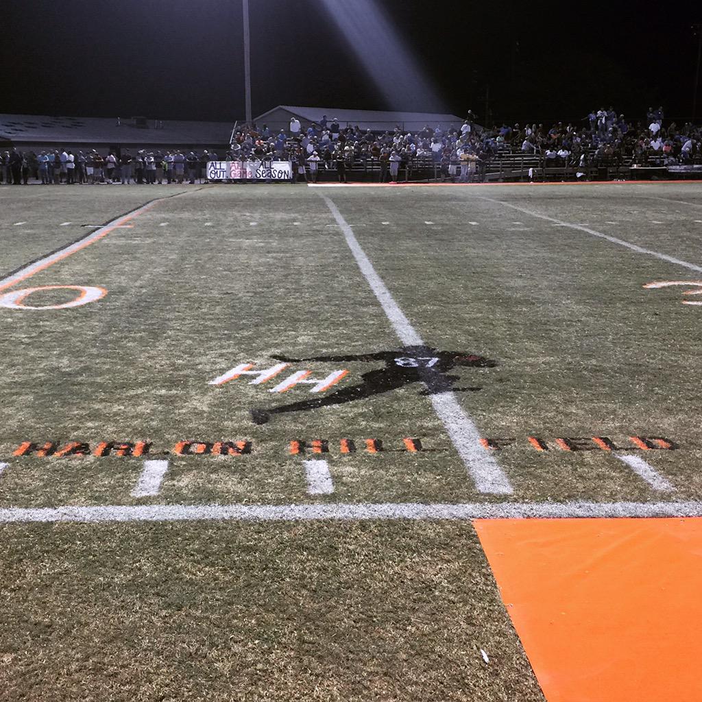 DustinHolden's tweet image. @ChicagoBears 

#ChicagoBears #HarlonHillField #KillenAlabama #BrooksHighSchool #dabears