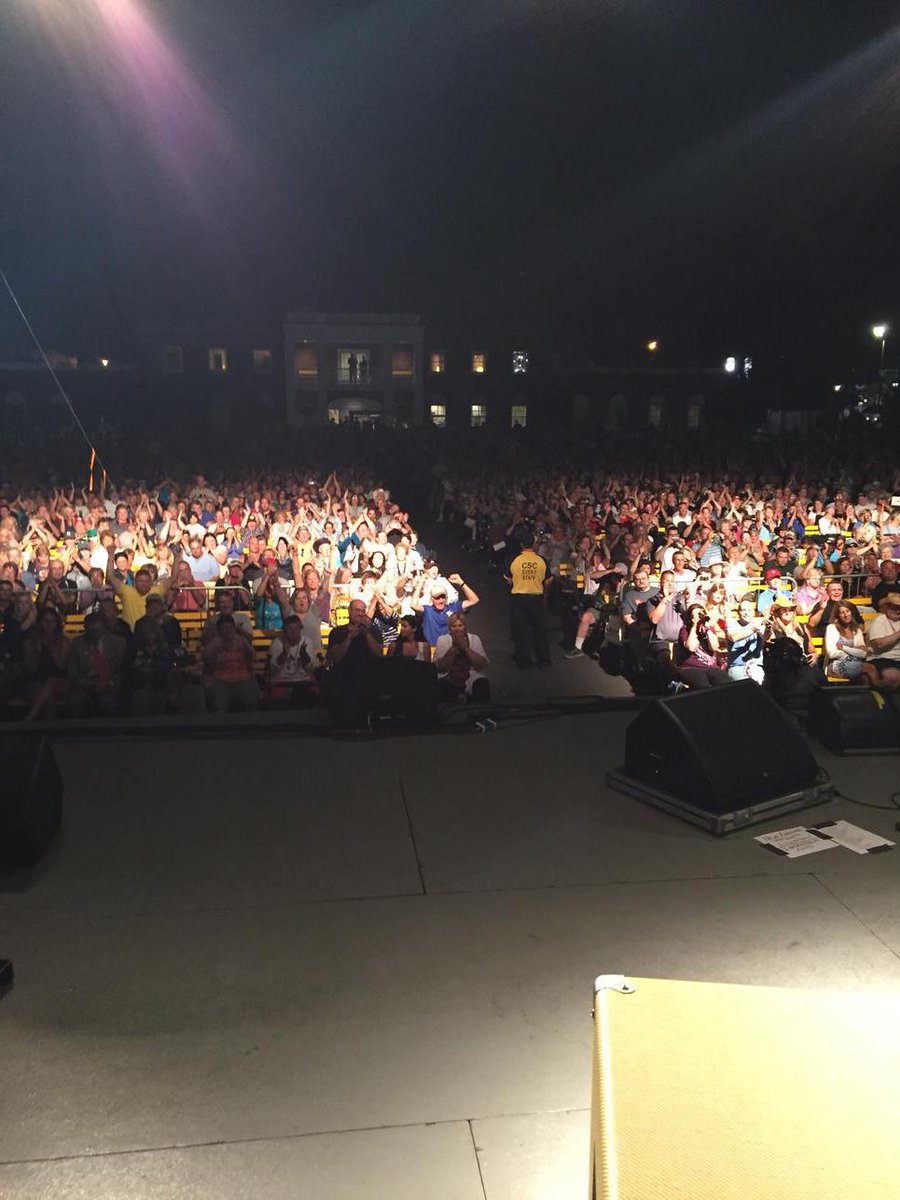 CharlieDaniels's tweet photo. Fun at the Big E
Thank yall we love you God bless bless http://t.co/5skdsZZvQJ