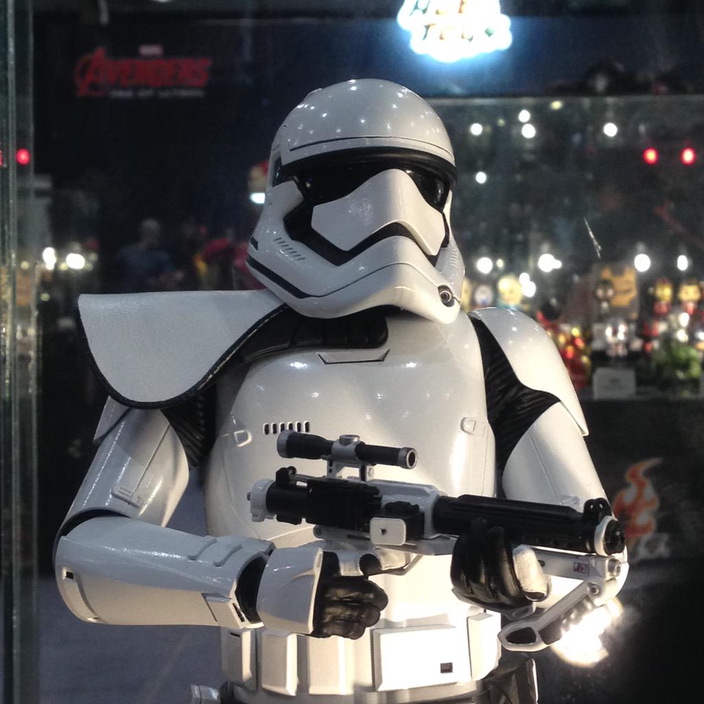 MJasonP's tweet photo. This Trooper. #disney #starwars #theforceawakens #hottoys #apcc #asiapopcomicon #filbars #filbarshottoys #filbarsapcc http://t.co/adAv8poRqH