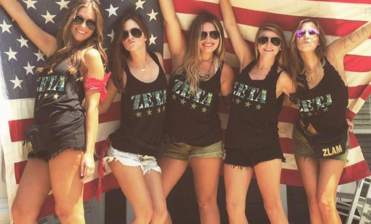 collinstrajack's tweet image. These bid day videos are everywhere! 
Here's a new good 1 from ZTA at Georgia Southern:
nowthatscollege.com/new-founding-m…