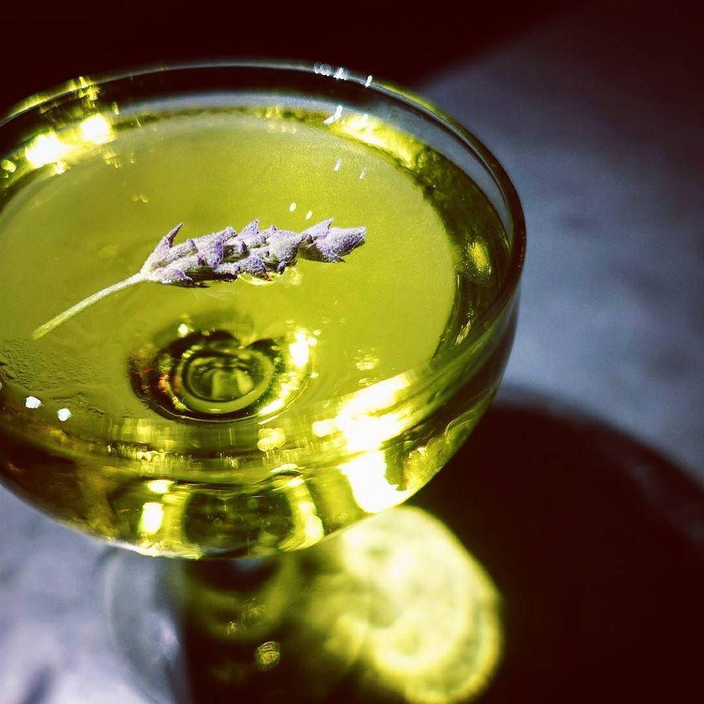 Spring #Negroni with <a href="/noletsgins/">NOLET'S Finest Gins</a>, Suze, Dimmi. ift.tt/1Jgg8Ac